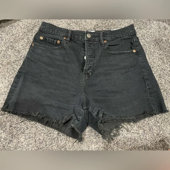 SOLD✨ DAZE vintage Denim shorts - Picture 4 of 7